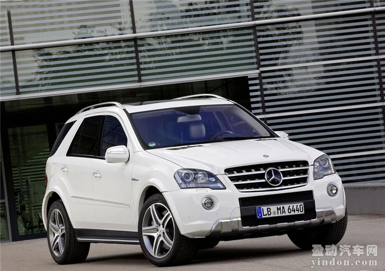 >> 图片展示页 >> 2011款奔驰 ml 63 amg